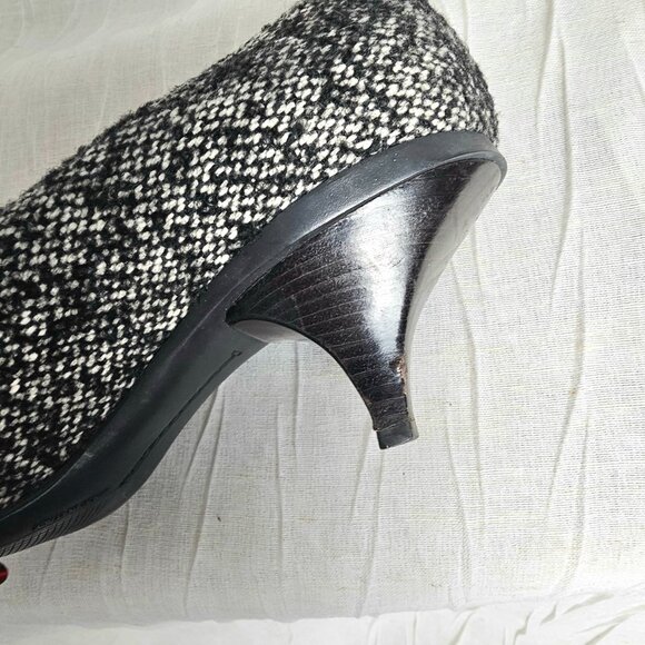PRADA Tweed & Patent Leather Kitten Heels Pumps – With Box - Picture 11 of 16